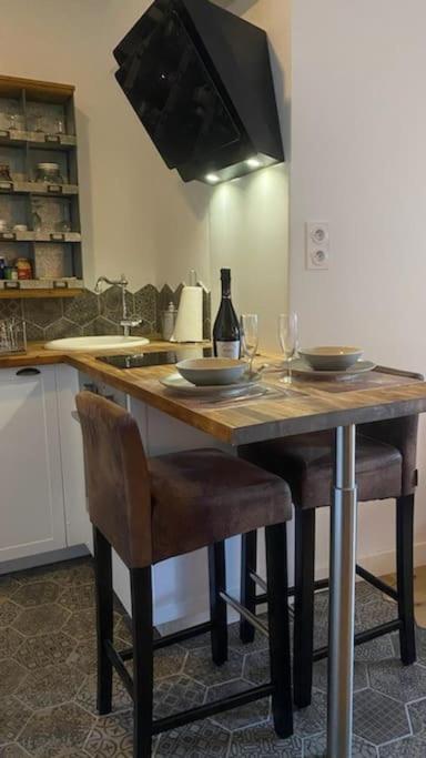 Sejour Detente Au Coeur De Macon Spa,Cine,Bouteille Offerte ภายนอก รูปภาพ