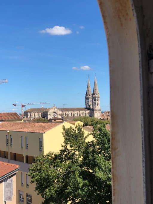 Sejour Detente Au Coeur De Macon Spa,Cine,Bouteille Offerte ภายนอก รูปภาพ